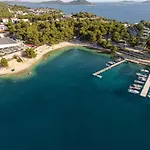 Camping Peaceful Escape In Oaza Mira, Mobile Nika *