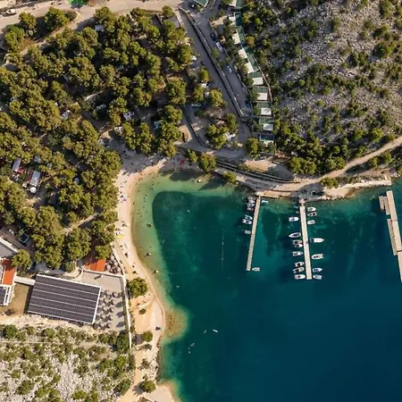 Camping Peaceful Escape In Oaza Mira, Mobile Nika *